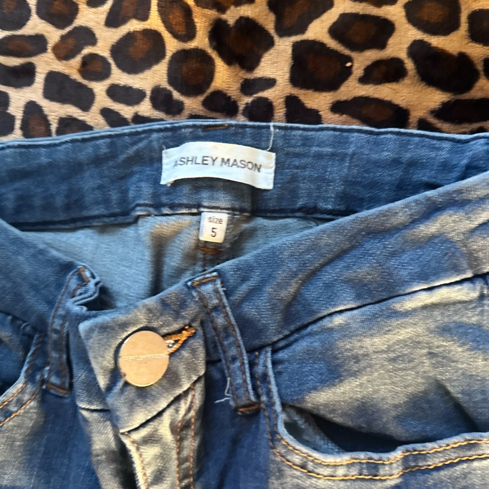 Ashley Mason juniors sz 5 light Blue Jeans - Picture 3 of 7